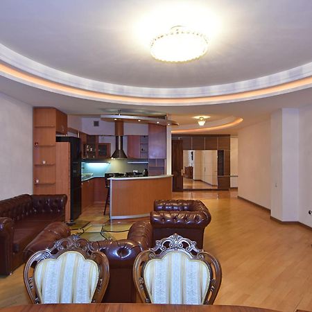 Rent Inn Yerevan On North Avenue Eksteriør billede