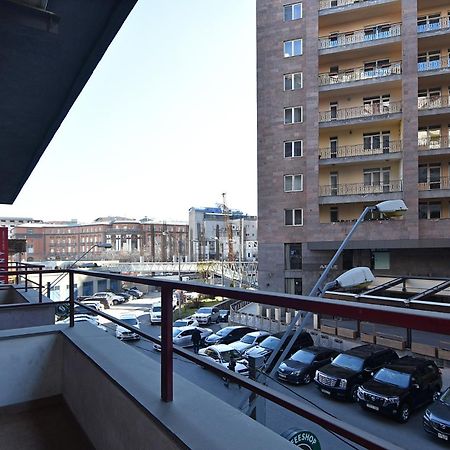 Rent Inn Yerevan On North Avenue Eksteriør billede