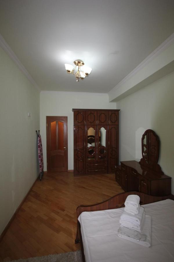 Rent Inn Yerevan On North Avenue Eksteriør billede