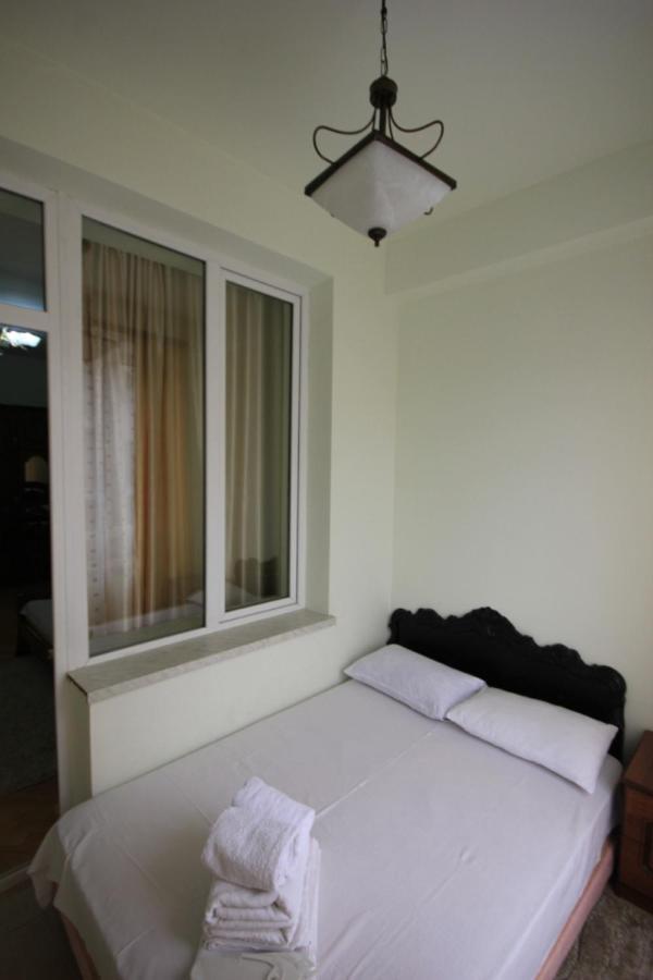 Rent Inn Yerevan On North Avenue Eksteriør billede