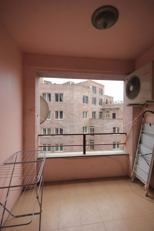 Rent Inn Yerevan On North Avenue Eksteriør billede