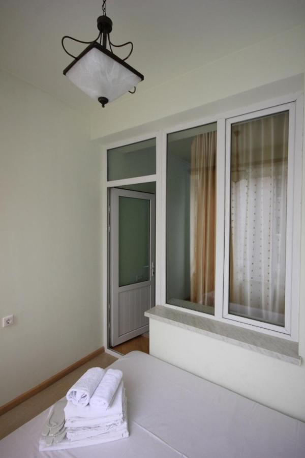 Rent Inn Yerevan On North Avenue Eksteriør billede