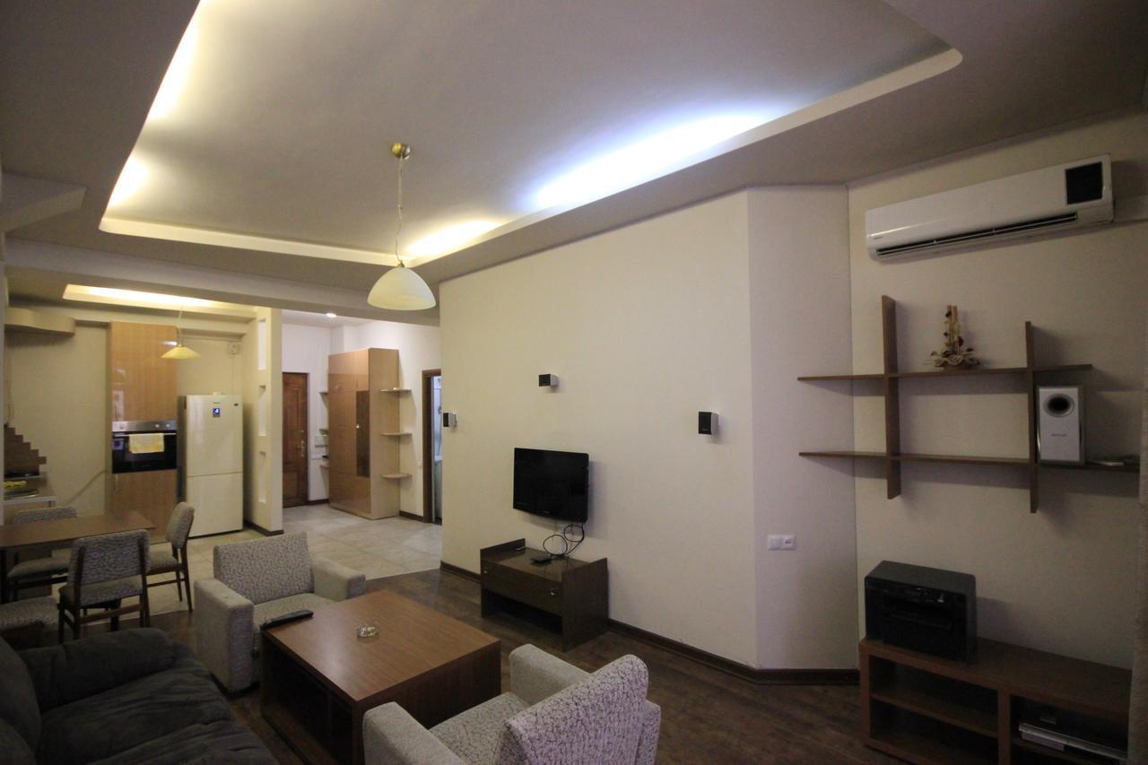Rent Inn Yerevan On North Avenue Eksteriør billede