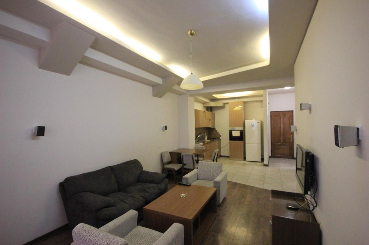 Rent Inn Yerevan On North Avenue Eksteriør billede
