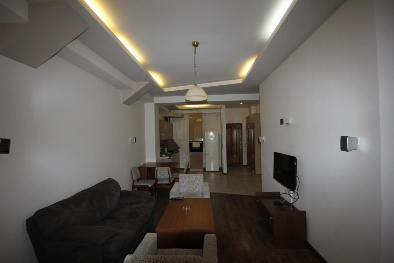 Rent Inn Yerevan On North Avenue Eksteriør billede